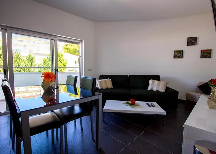 Beach View Holiday home *